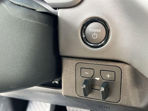 New 2025 Toyota Tundra Platinum image 28