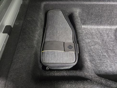 Used 2022 Rivian R1S Launch Edition image 34