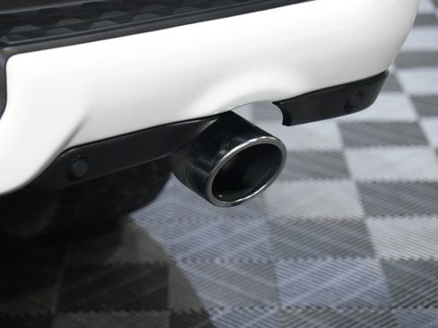 Used 2020 RAM 1500 Limited AWD/4WD image 18