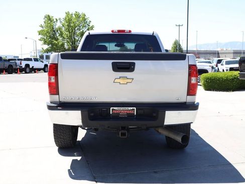 Used 2007 Chevrolet Silverado 2500 LT w/ 1LT Convenience Package AWD/4WD image 5