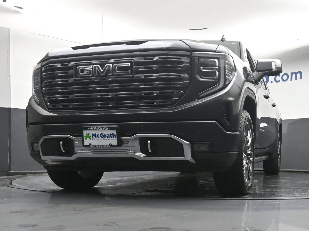 Used 2024 GMC Sierra 1500 Denali Ultimate AWD/4WD image 7
