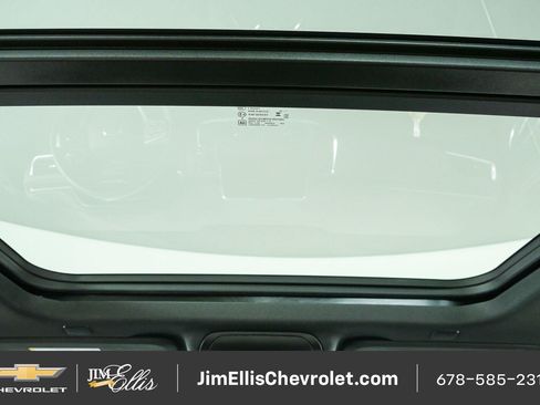 Used 2024 Chevrolet Suburban RST w/ Luxury Package RWD image 21