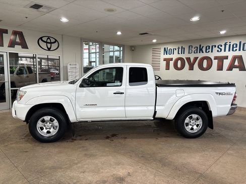Used 2013 Toyota Tacoma PreRunner image 7