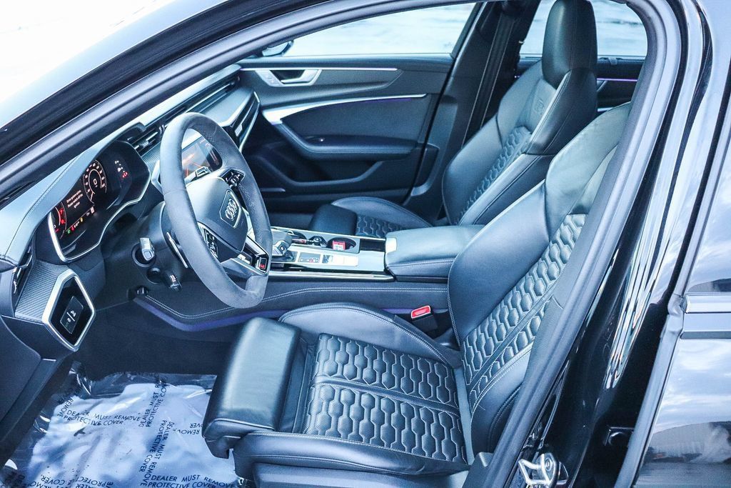Used 2022 Audi RS 6 w/ Carbon Optic Package AWD/4WD image 21