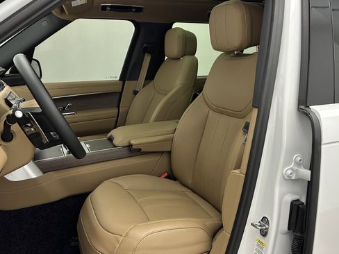 Used 2025 Land Rover Range Rover Long Wheelbase SE image 25