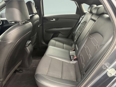 Used 2021 Kia Forte GT-Line FWD image 11