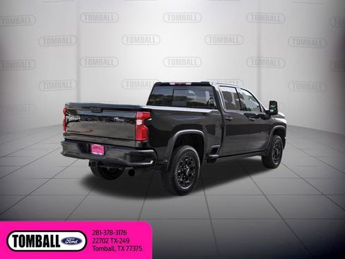 Used 2024 Chevrolet Silverado 2500 LTZ w/ LTZ Plus Package AWD/4WD image 7