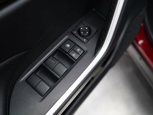 Used 2023 Toyota RAV4 LE image 11