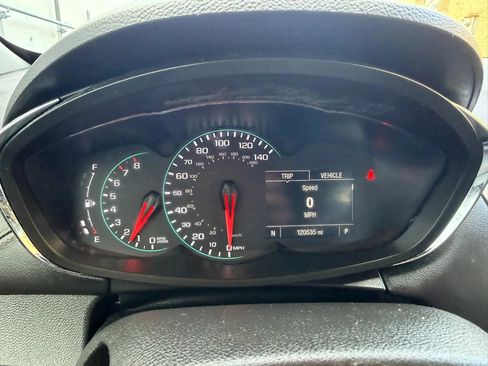 Used 2018 Chevrolet Trax LS image 10