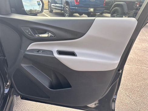 Used 2020 Chevrolet Equinox LS w/ LPO, Floor Liner Package image 15