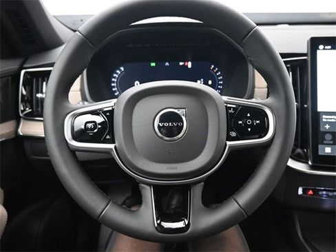 New 2026 Volvo XC90 B6 Plus w/ Protection Package Premier image 24