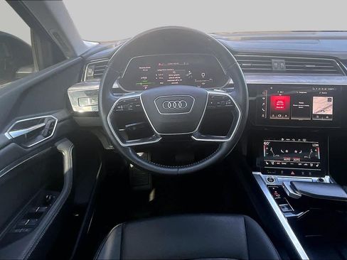 Used 2021 Audi e-tron Premium Plus w/ Premium Plus Package AWD/4WD image 5