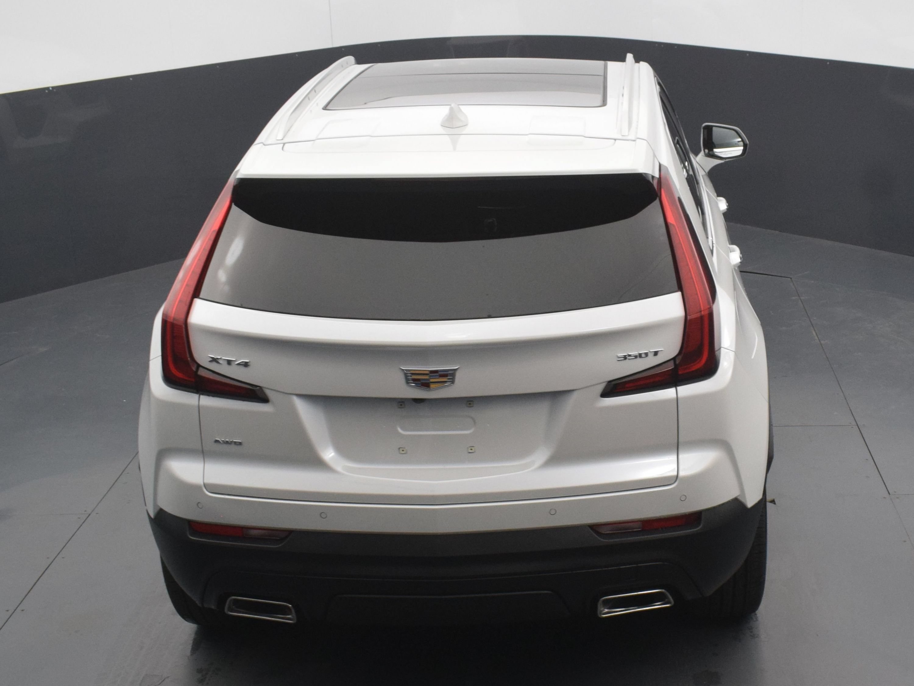 Used 2023 Cadillac XT4 Luxury w/ Cold Weather Package AWD/4WD image 26