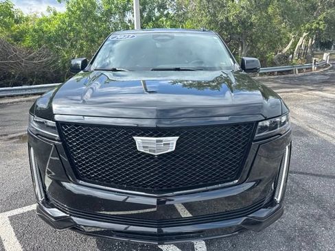 Used 2023 Cadillac Escalade Sport w/ LPO, ONYX Package RWD image 2