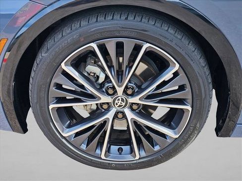 Used 2024 Toyota Prius XLE image 22