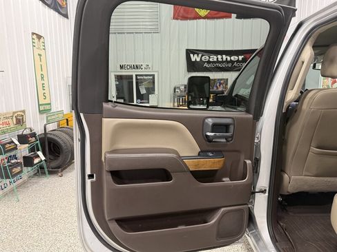 Used 2019 Chevrolet Silverado 2500 LTZ w/ Duramax Plus Package image 26