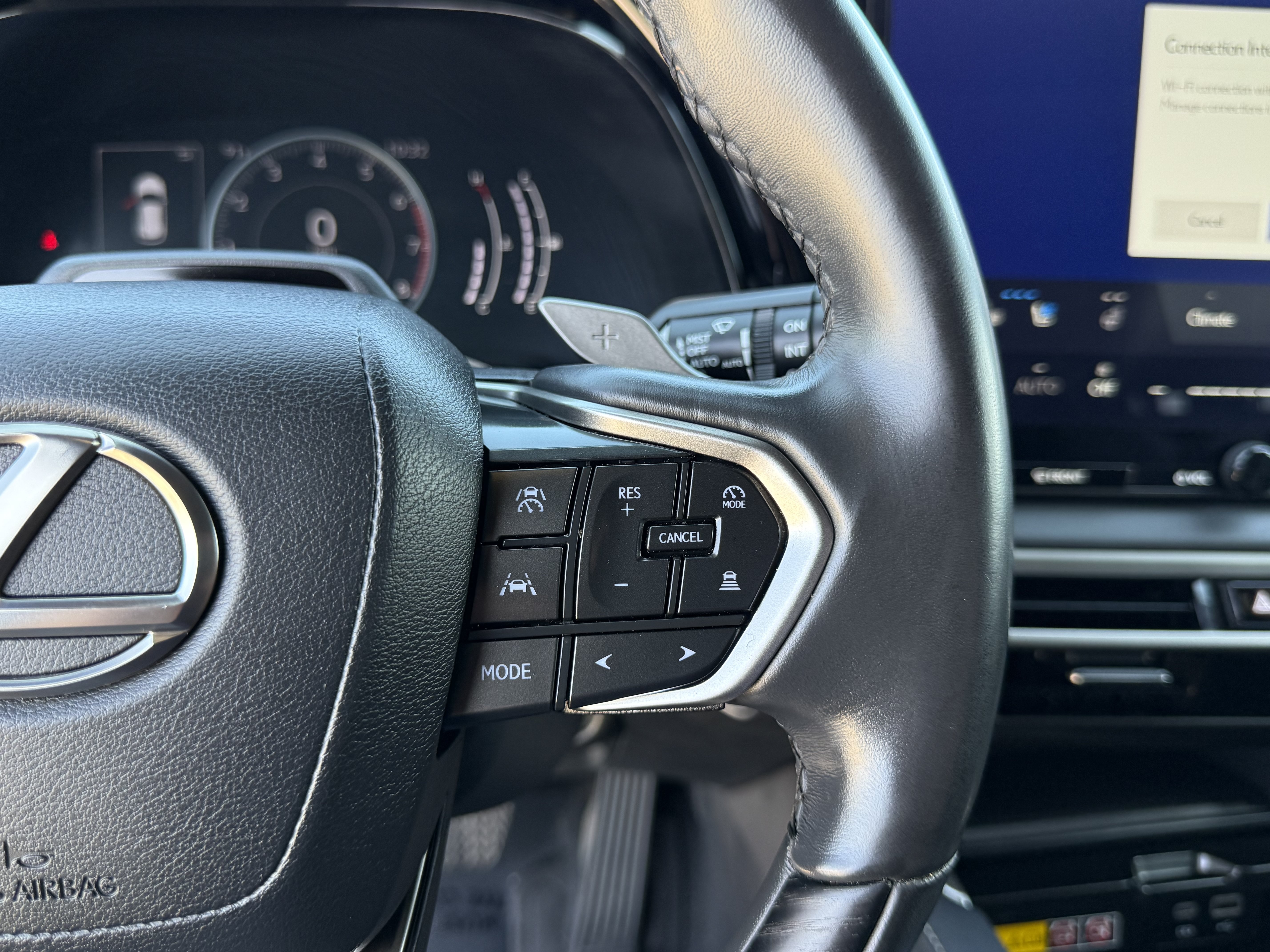 Used 2024 Lexus RX 350 Premium w/ Convenience Package FWD image 25