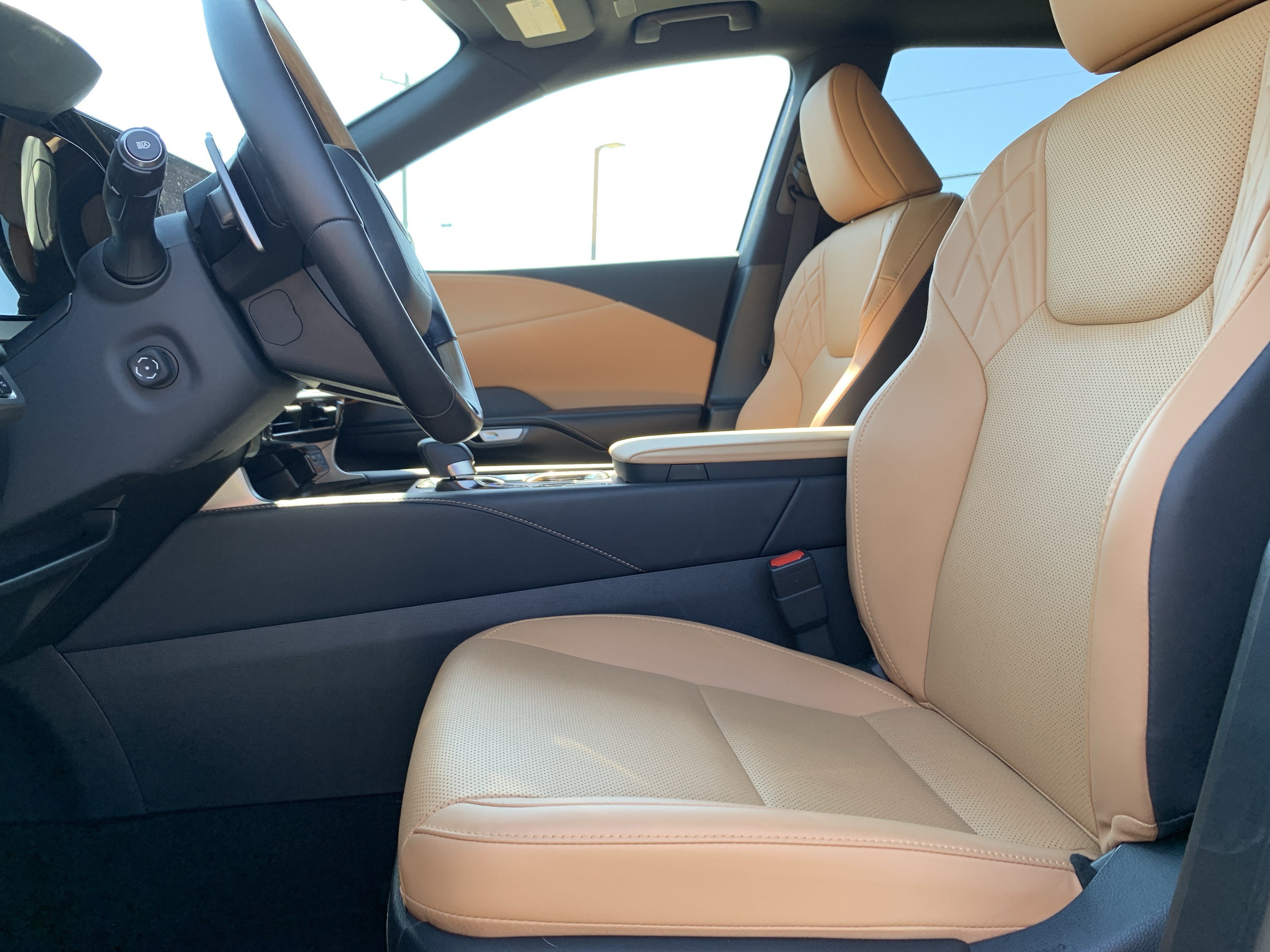 Used 2026 Lexus RX 350 Premium w/ Accessory Package (Z1) FWD image 16
