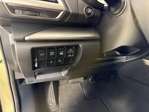 Used 2023 Subaru Forester Premium AWD/4WD image 14