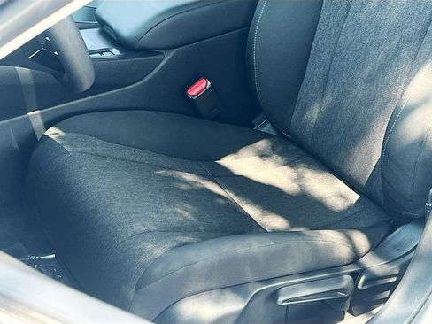 Used 2025 Honda Accord LX image 17