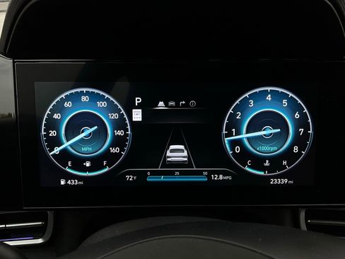 Used 2025 Hyundai Elantra SEL image 40