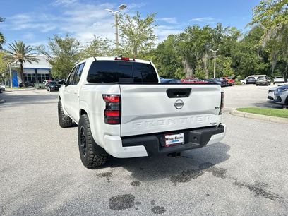 Used 2024 Nissan Frontier SV w/ SV Convenience Package