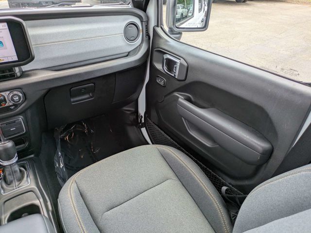 Used 2025 Jeep Wrangler Unlimited Sport AWD/4WD image 17