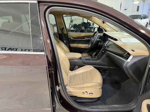 Used 2020 Cadillac XT6 Premium Luxury w/ Platinum Package image 15
