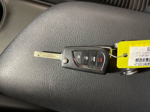 Certified 2023 Toyota Camry SE image 24