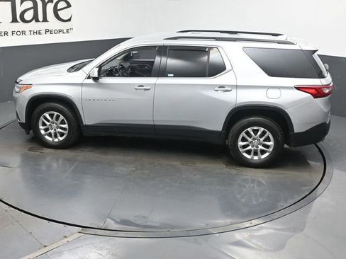Used 2020 Chevrolet Traverse LT image 44