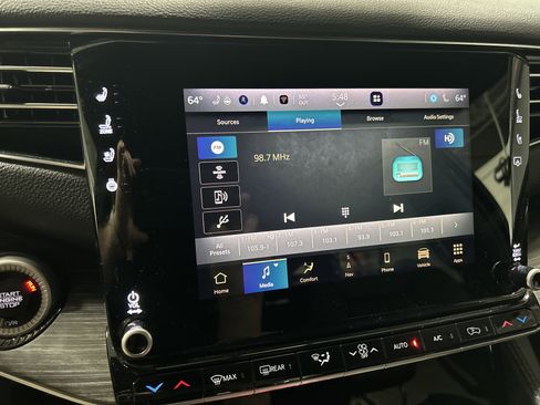 Used 2023 Jeep Wagoneer L Series II image 18