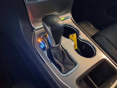 Used 2021 Jeep Grand Cherokee Limited w/ Luxury Group II image 23