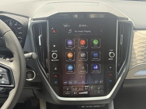 Used 2025 Subaru Forester Premium image 20