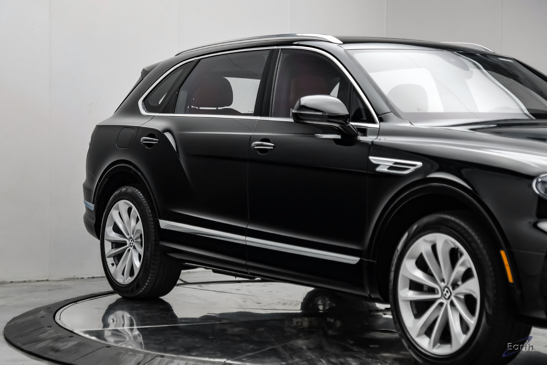 Used 2023 Bentley Bentayga Extended Wheelbase AWD/4WD image 23