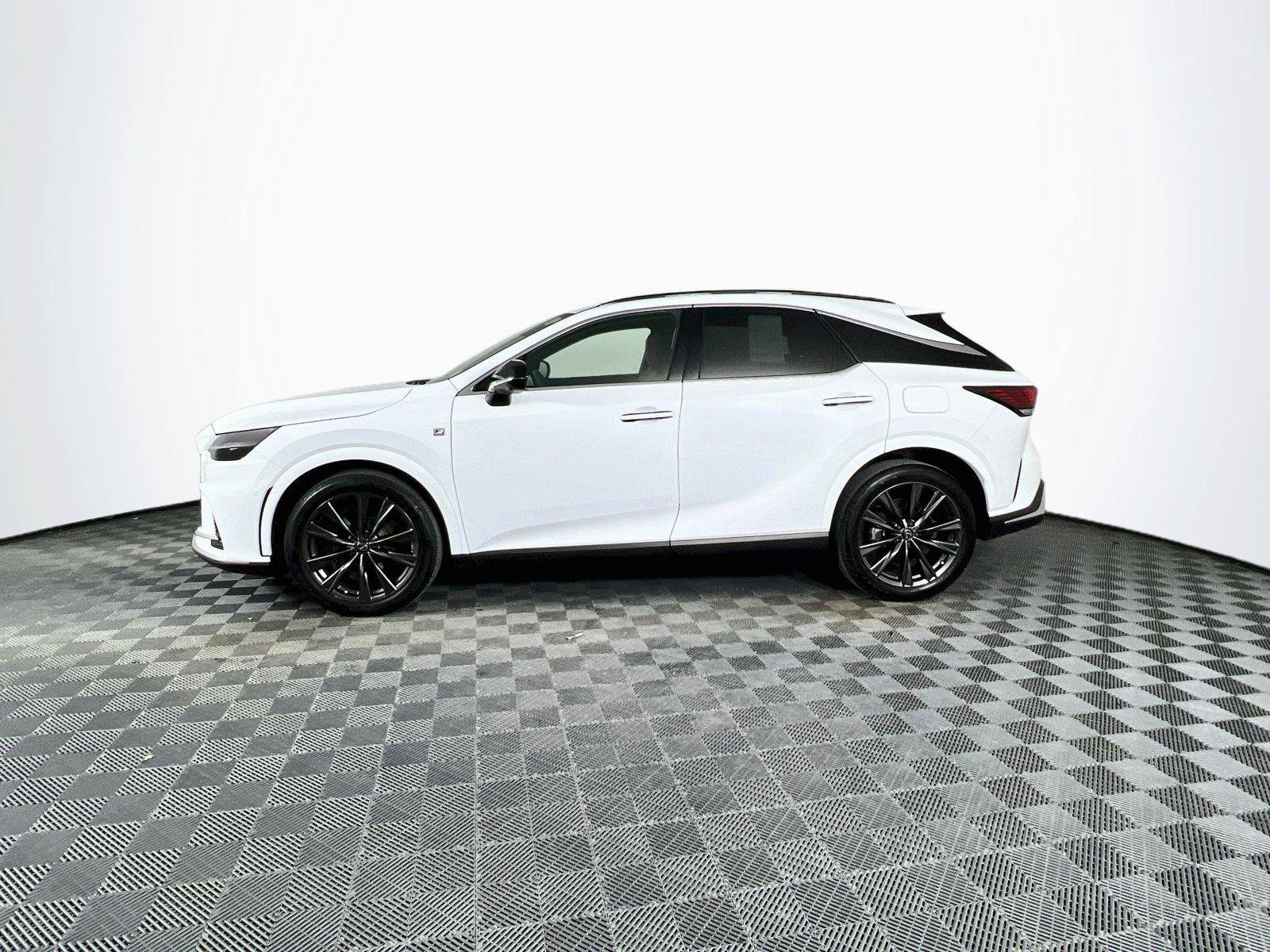 Used 2024 Lexus RX 350 F Sport w/ Convenience Package AWD/4WD image 3