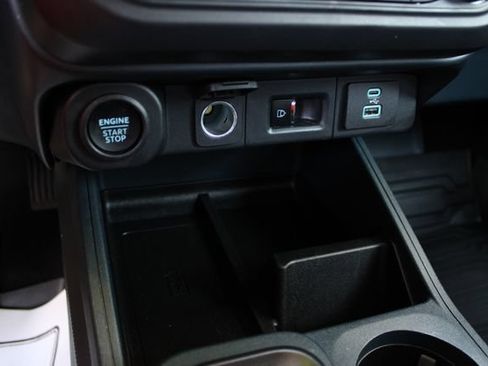 Used 2024 Ford Maverick Lariat w/ Black Appearance Package FWD image 18