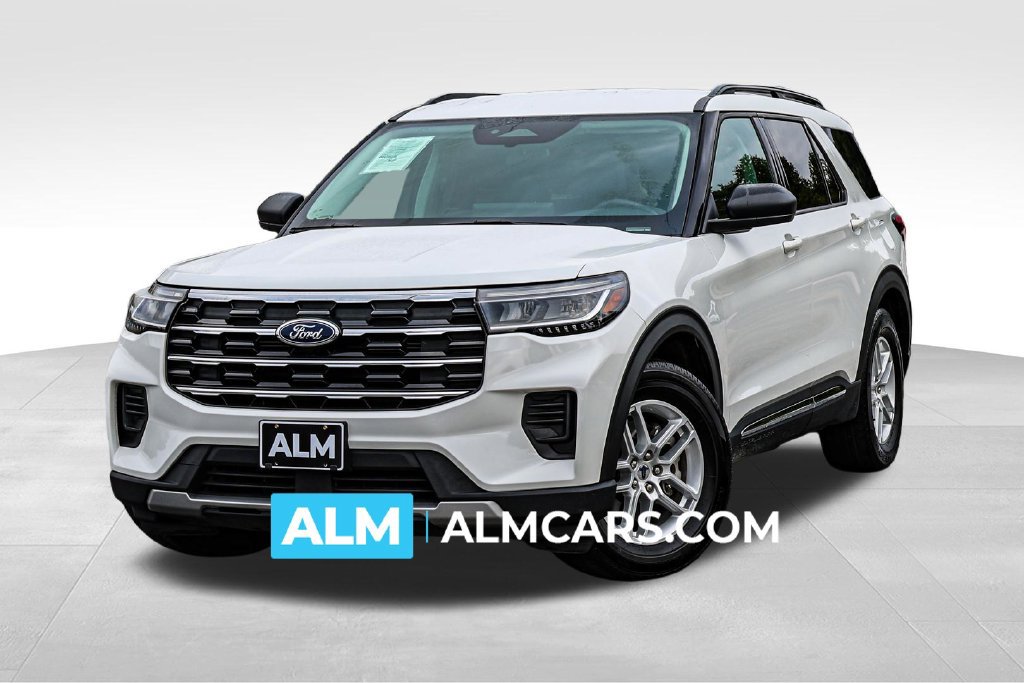 Used 2025 Ford Explorer Active RWD image 1