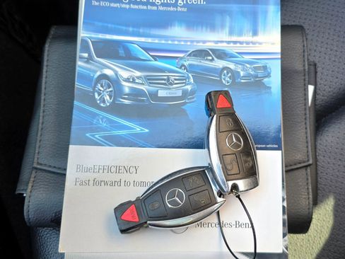 Used 2013 Mercedes-Benz C 300 4MATIC Sedan image 39