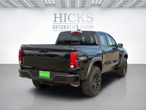 Used 2025 Chevrolet Colorado Trail Boss image 5