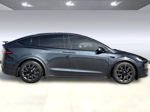 Used 2024 Tesla Model X image 7