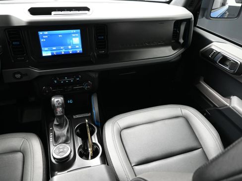 Used 2023 Ford Bronco Black Diamond AWD/4WD image 38