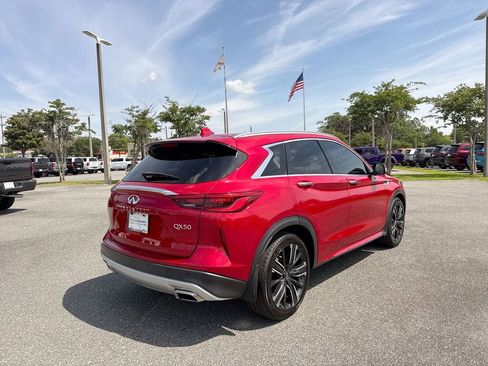 Used 2023 INFINITI QX50 Sensory AWD/4WD image 3
