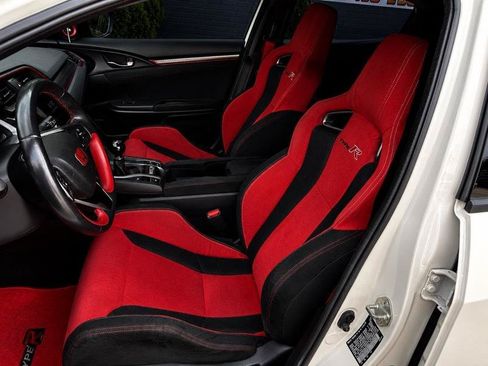 Used 2019 Honda Civic Type R image 11
