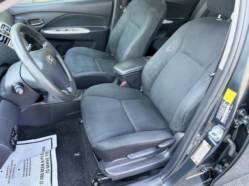 Used 2010 Toyota Yaris Sedan FWD image 9
