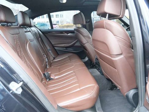 Used 2019 BMW 540i xDrive w/ M Sport Package image 26