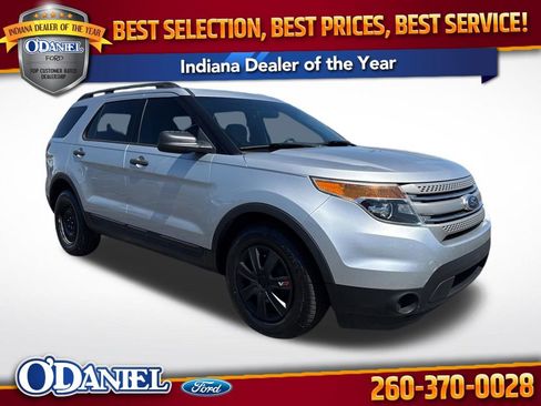 Used 2013 Ford Explorer 4WD w/ Class III Trailer Tow Pkg image 1