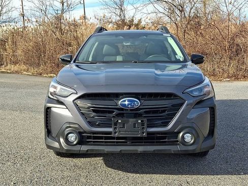 Used 2025 Subaru Outback Onyx Edition XT image 2