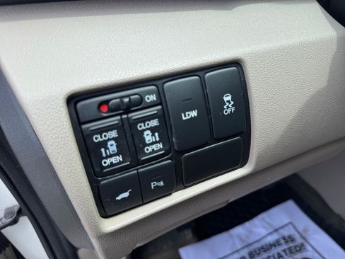 Used 2015 Honda Odyssey Touring image 22
