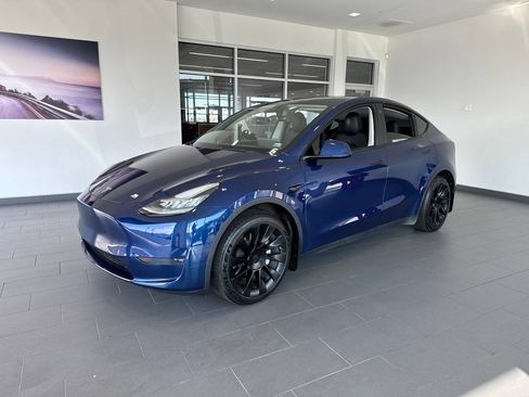 Used 2020 Tesla Model Y Long Range AWD/4WD image 4