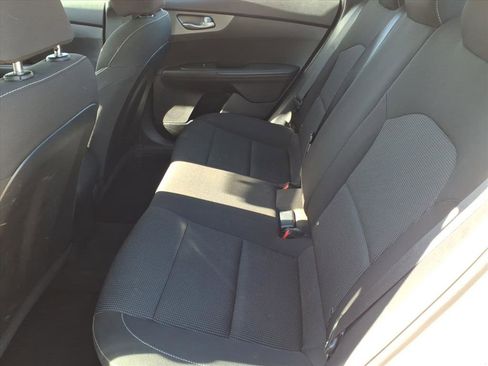 Used 2020 Kia Forte LXS image 19